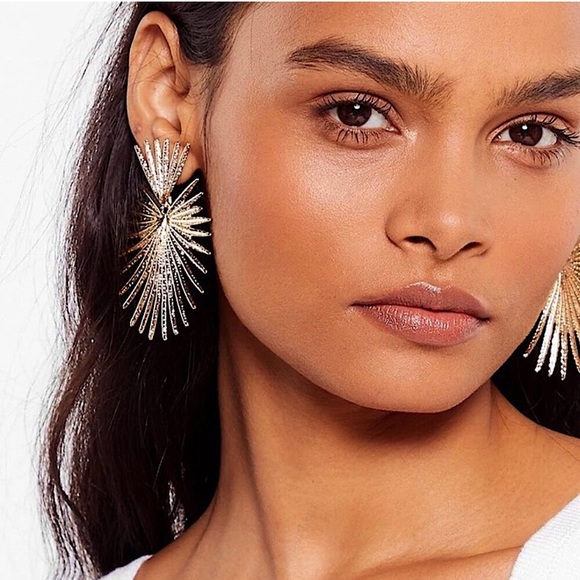 🔴𝟭𝟬/$𝟮𝟱🔴NEW Large Black Heart Drop Earrings - Picture 5 of 10